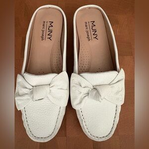 Marc Joseph Cream Leather Mules with Bow NWOT Size 6.5